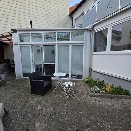 Mit Wintergarten - Knielingen Industriepark