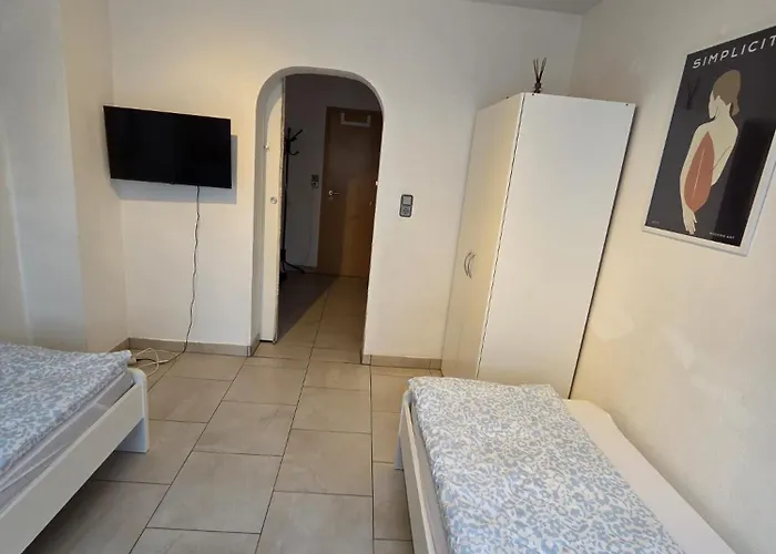 Mit Wintergarten - Knielingen Industriepark Апартаменты *